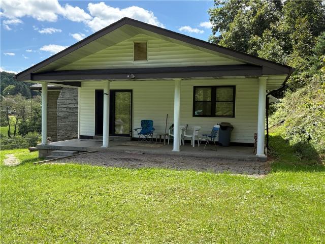 House for sale in Allegheny Acres, West Deer Township