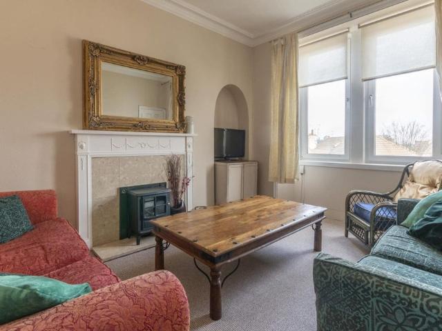 Apartment for rent in Hillside, Leith