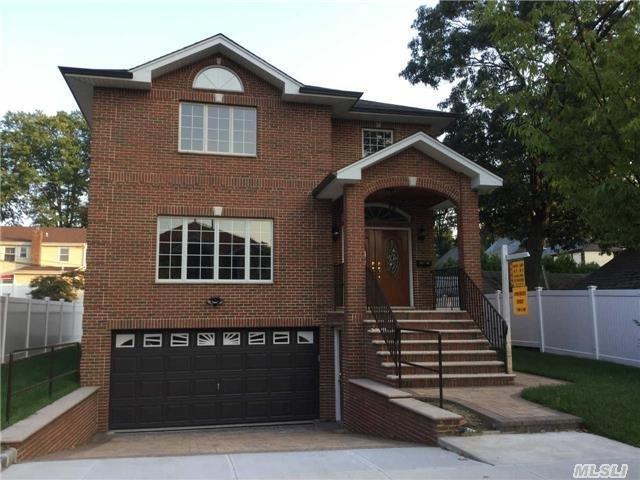 House for sale in Queens, Arverne