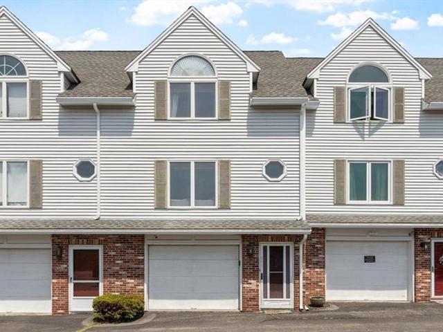 Condo for sale in Lowell, Massachusetts
