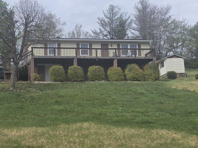 House for sale in Hinton, West Virginia