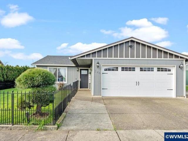 House for sale in Oregonia