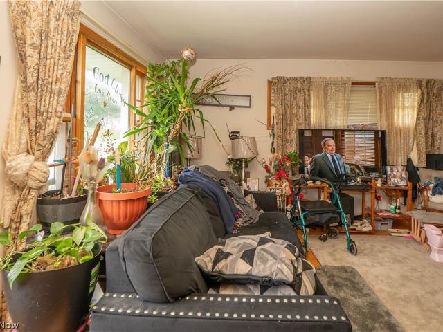 House for sale in Summit, Ohio