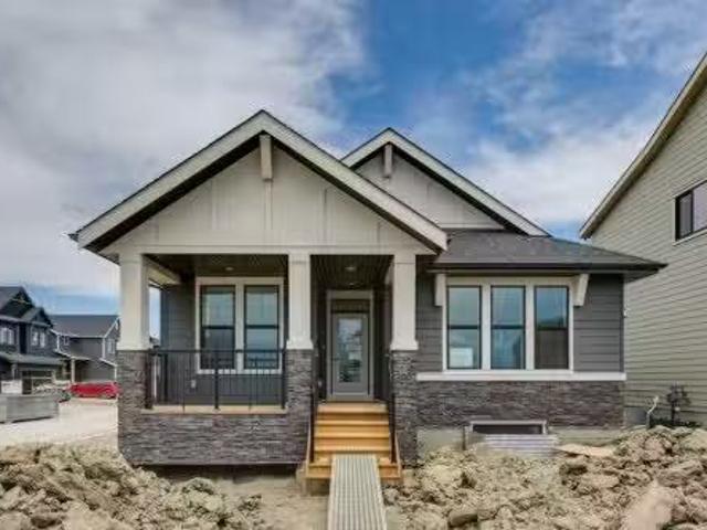 House for sale in Alberta