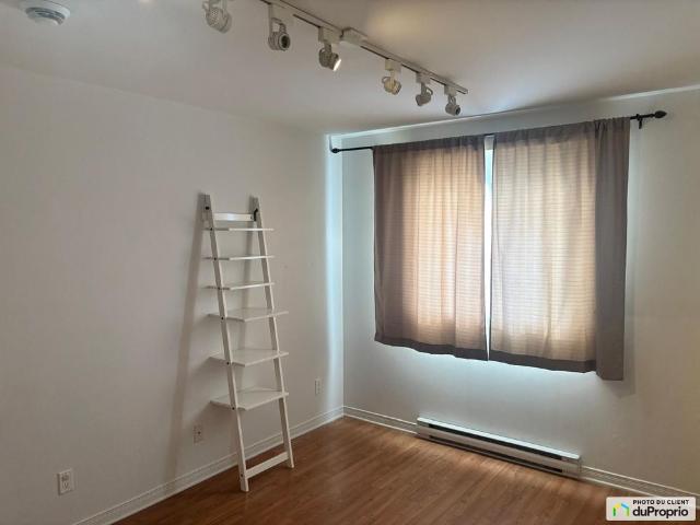 Apartment for rent in Rue François Souillard, Laval (région administrative)
