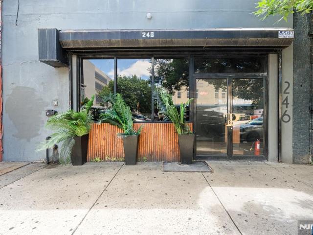 Property for rent in Newark, New Jersey