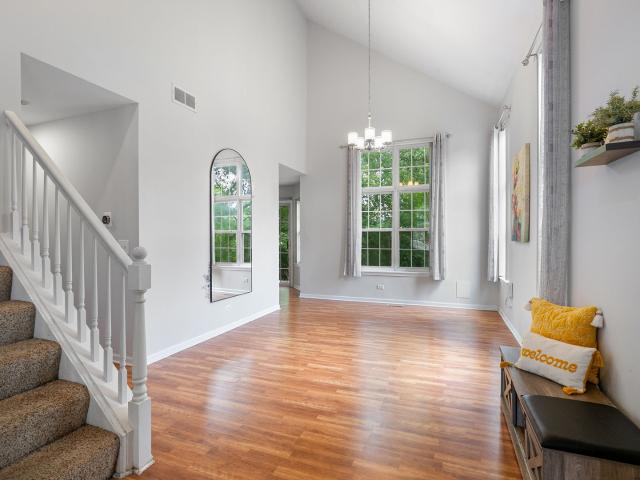 Townhouse for sale in Fox Lake, Illinois