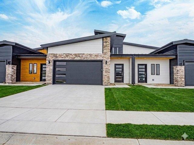 Townhouse for sale in Crown Point, Indiana