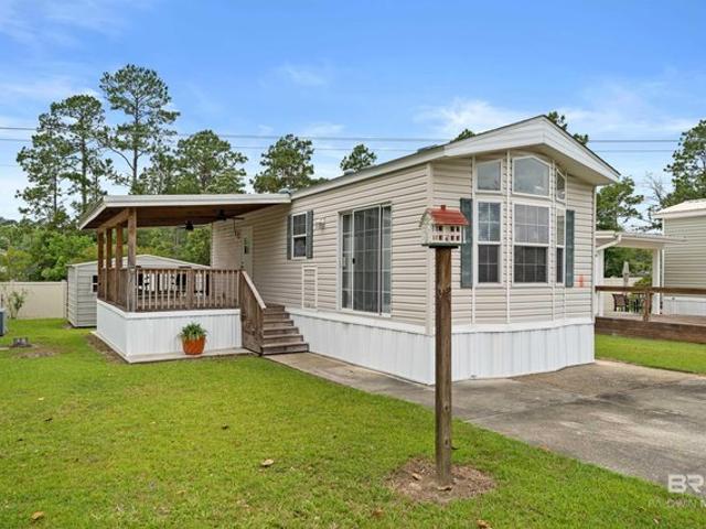 House for sale in Elberta, Alabama