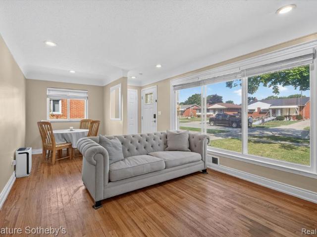 House for sale in Dearborn Heights, Michigan