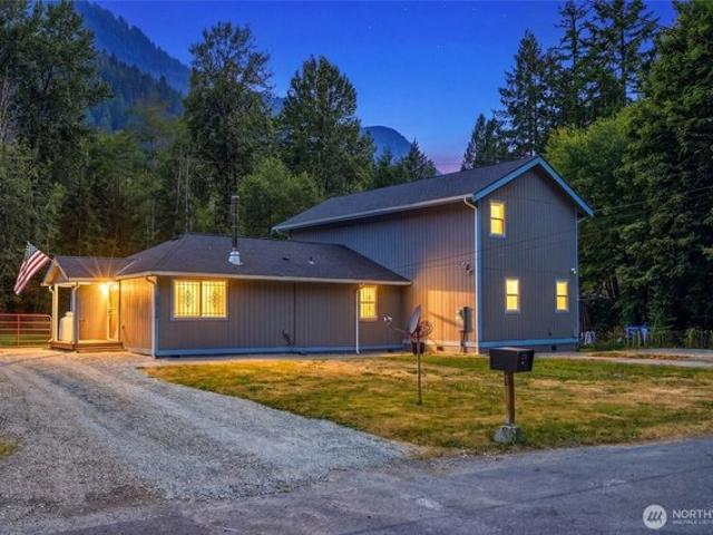 House for sale in Darrington, Washington
