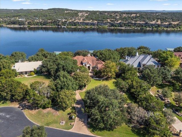 House for sale in Spicewood, Texas