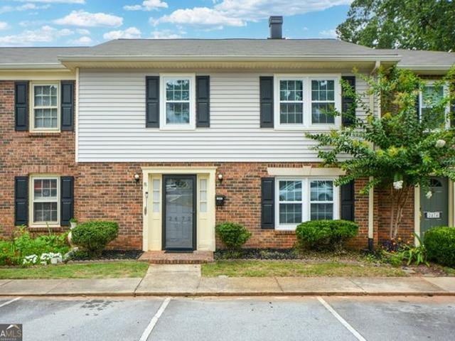 Condo for sale in Tucker, Georgia