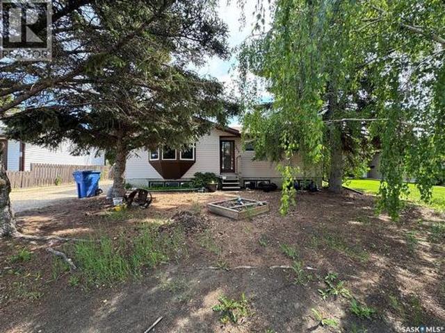 House for sale in North Battleford, Saskatchewan