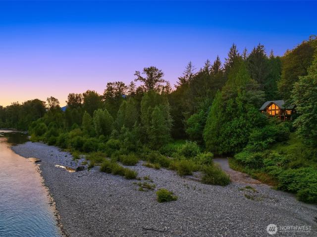 House for sale in Washington