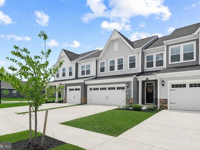 Townhouse for sale in Delaware