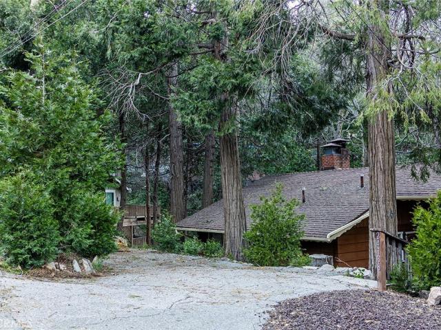 House for sale in Cedarpines Park, California