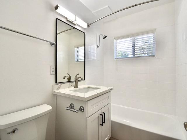 Apartment for rent in Canyon Country, California