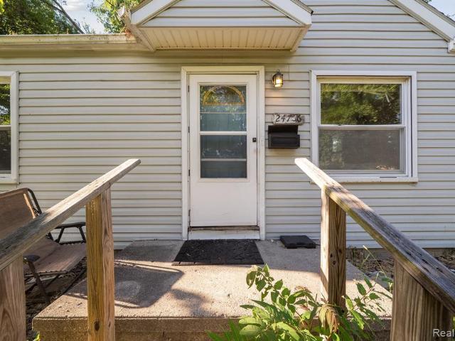 House for sale in Dearborn Heights