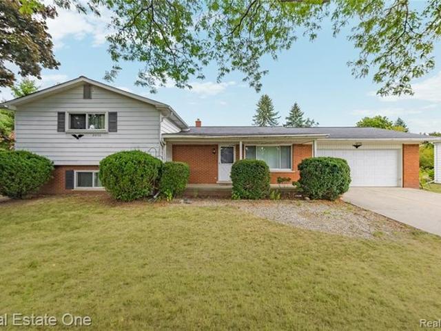 House for sale in Novi, Michigan