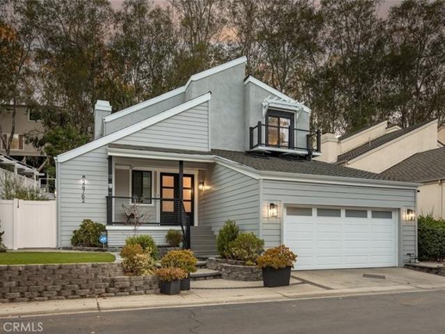 House for sale in Village Glen, Lake Forest