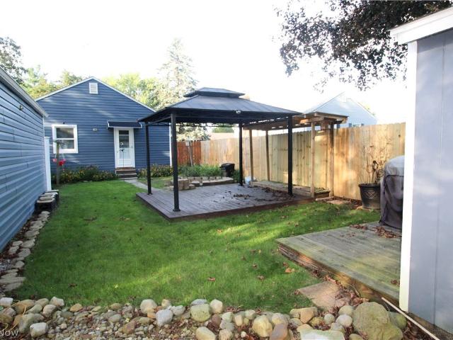 House for sale in North Springfield, Akron
