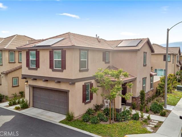 Townhouse for sale in River Ranch, Rialto
