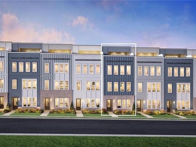 Townhouse for sale in Chamblee, DeKalb County