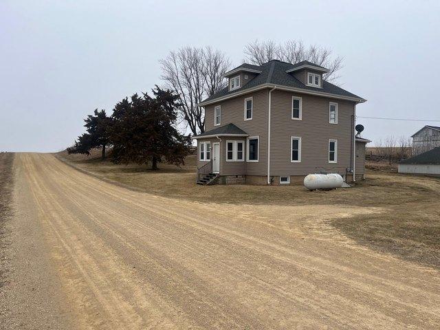 House for sale in Bellevue, Iowa