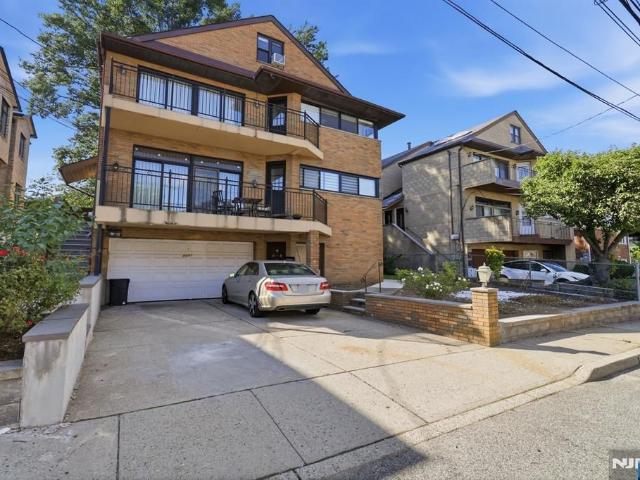 House for rent in Englewood Cliffs, New Jersey
