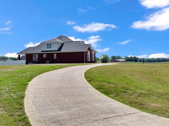 House for sale in Alpine, Alabama