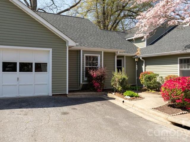 Condo for sale in Catawba, North Carolina