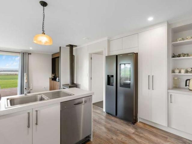 House for sale in Otakou