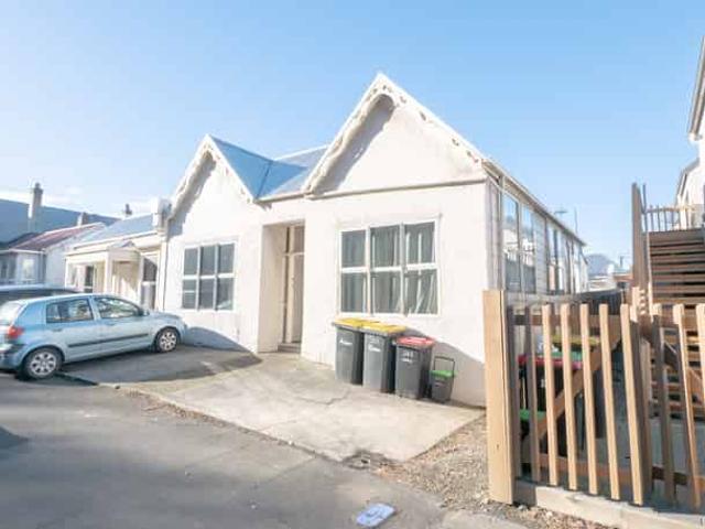 House for rent in Otakou