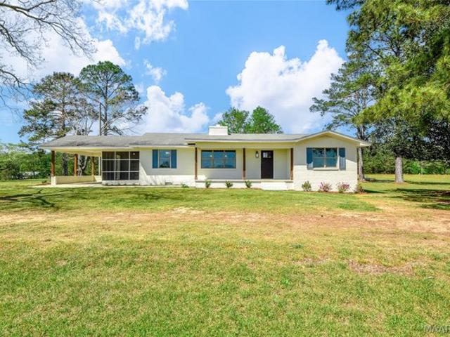 House for sale in Elmore, Alabama
