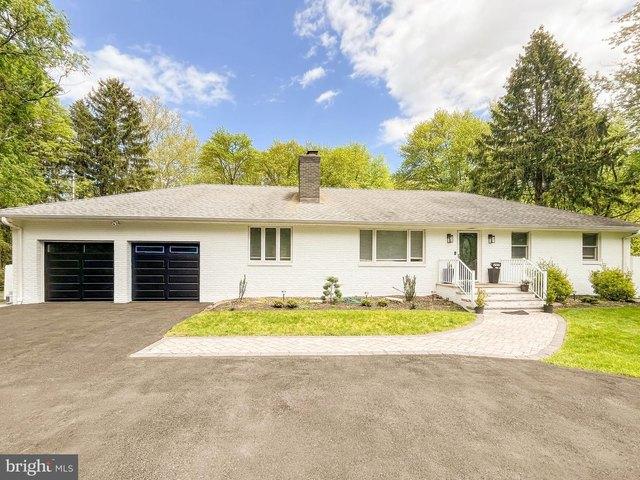 House for sale in Cliffwood, New Jersey