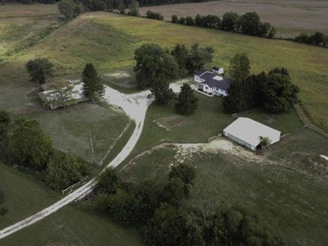 House for sale in Lynn, Indiana