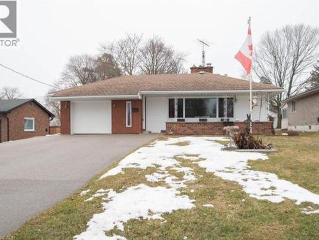 House for sale in Delhi, Ontario
