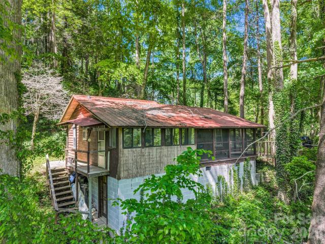 House for sale in Hendersonville, North Carolina