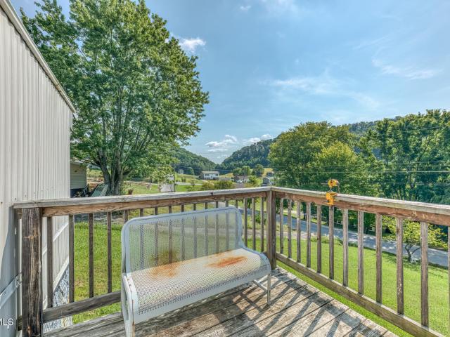House for sale in Oakview, Blountville