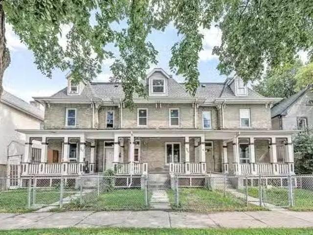 House for sale in East St. Paul, Manitoba