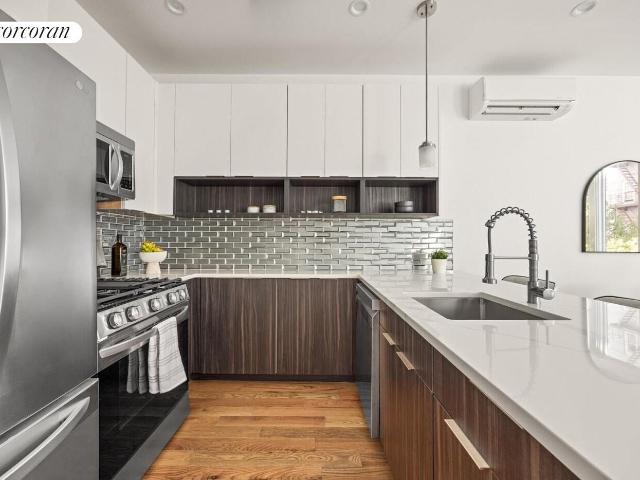 Condo for sale in The Bronx, Arverne