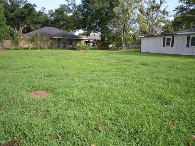 Land for sale in Destrehan