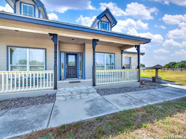House for sale in Floresville, Wilson County