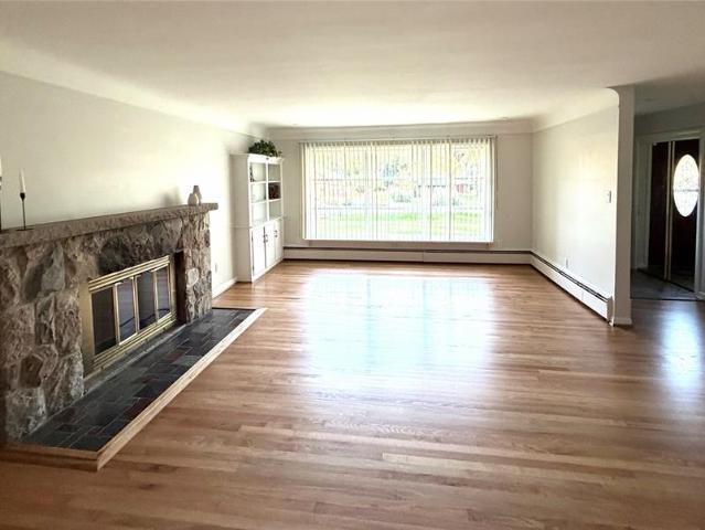House for sale in Dorchester Hills, Southfield Township