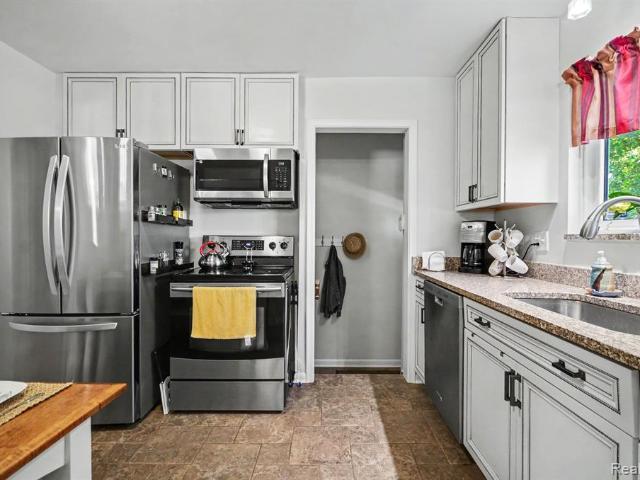 House for sale in Eastpointe, Michigan
