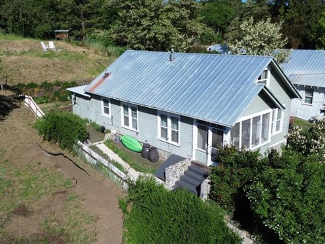 House for sale in Shasta, California