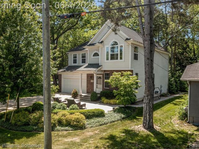 House for sale in West Bloomfield, Michigan
