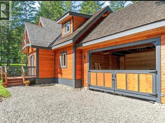 House for sale in Blind Bay, British Columbia