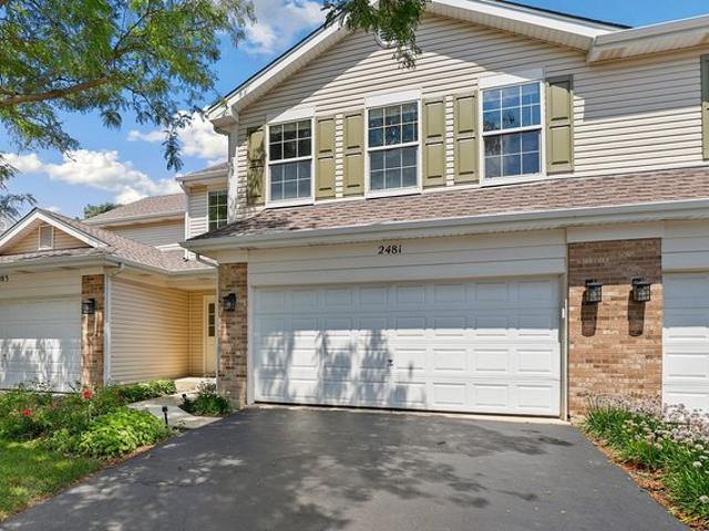 Townhouse for sale in Aurora, Illinois
